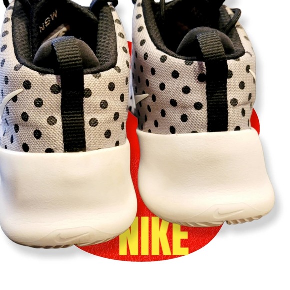 Nike Hyperfr3sh gray w/polka dot high tops size 9.5 - Picture 4 of 7